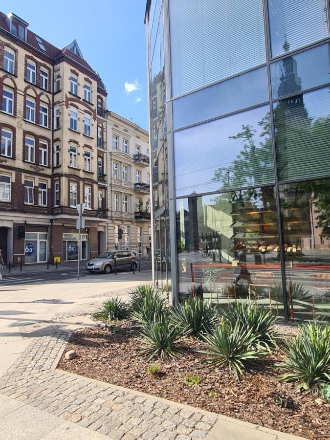 Mostowa 23 Hugo Apartment, Self Check-in 24h, Free Parking, Air-conditioning Poznan