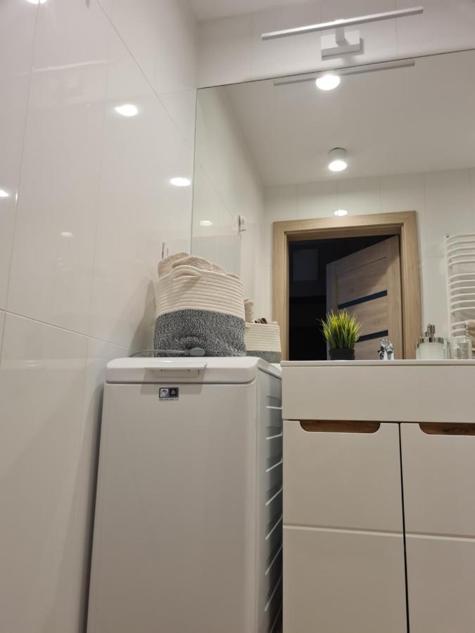 Mostowa 23 Hugo Apartment, Self Check-in 24h, Free Parking, Air-conditioning Apartment Poznan